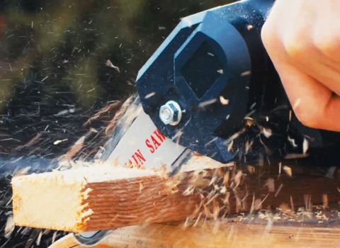 SuperSaw handheld chainsaw