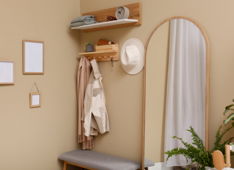 Wooden Coat Rack Using a Mini Chainsaw