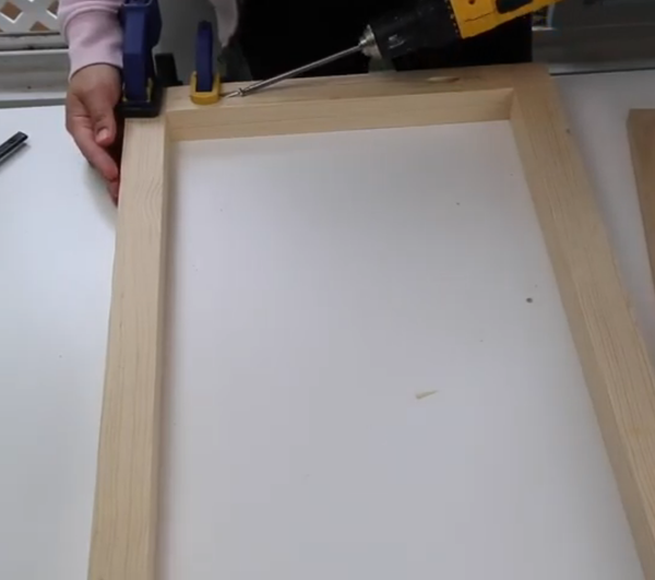 How to build a DIY Nightstand